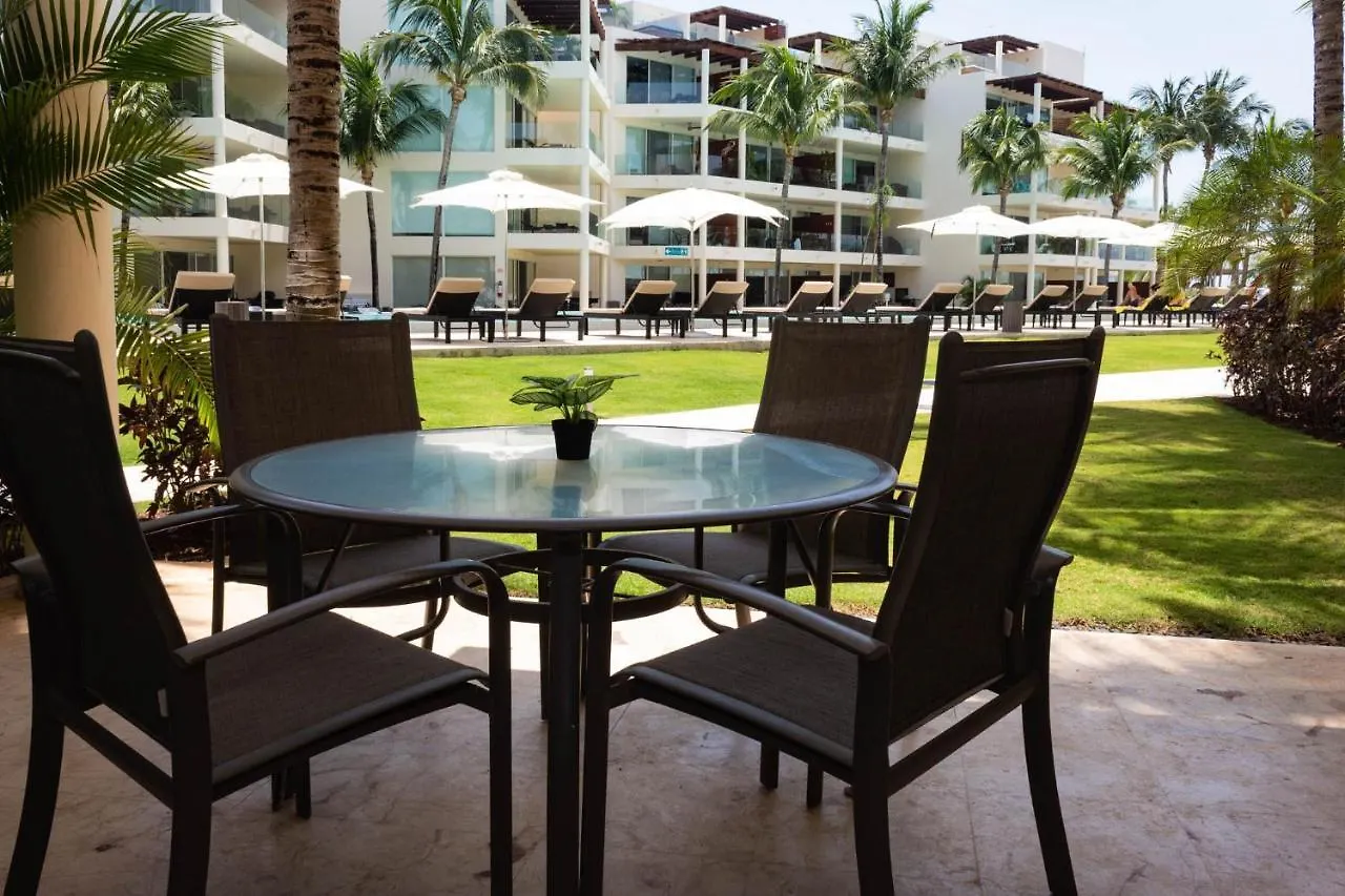 Elements Garden House 5 Condo Playa del Carmen Apartment